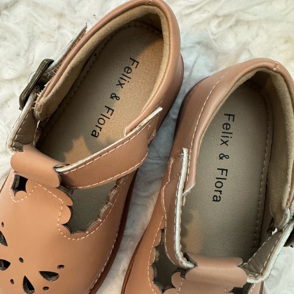 Mary Jane Kids Shoes - Picture 2 of 5